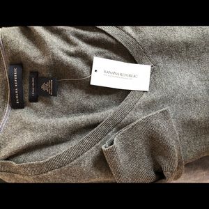 Sweater luxury blend. Brand new. Tags on